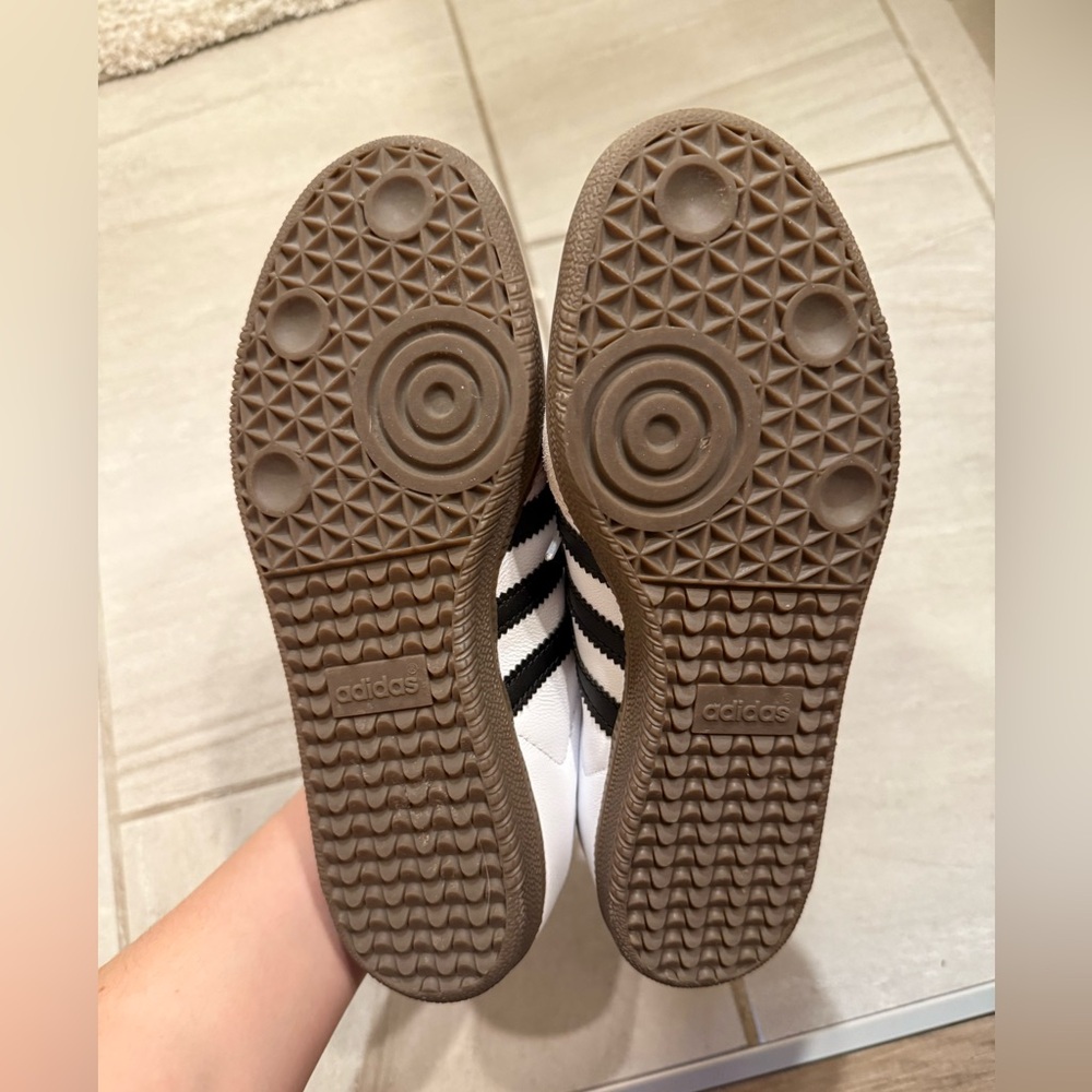 White and Black adidas sambas - Picture 7 of 8